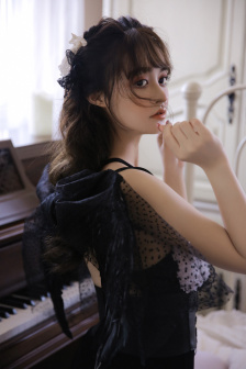女角色翻白眼流口水流眼泪图片